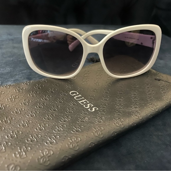 GUESS Sunglasses GU 7314 Wht- 35 - Picture 1 of 4